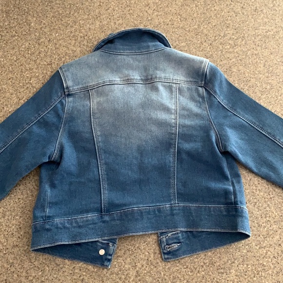 NWOT girls denim jacket size 4/5 - Picture 3 of 3